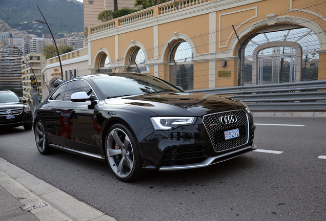 Audi RS5 B8 2012