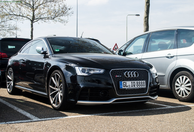 Audi RS5 B8 2012