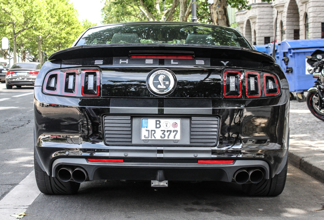 Ford Mustang Shelby GT500 2013