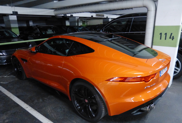 Jaguar F-TYPE R Coupé