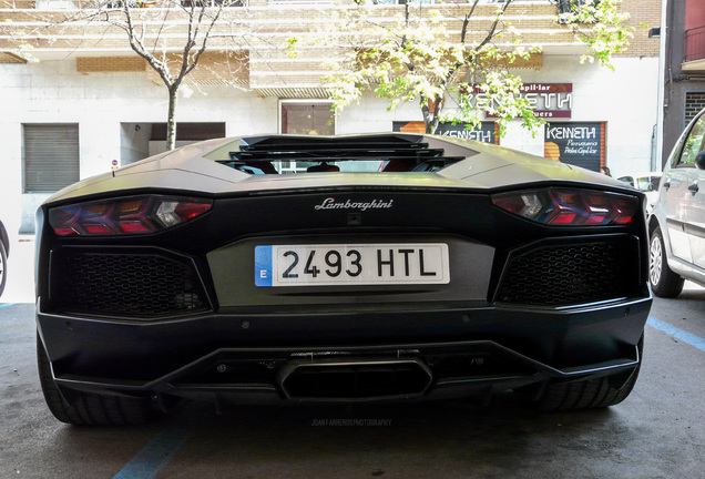 Lamborghini Aventador LP700-4