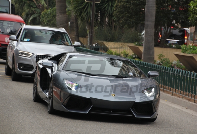 Lamborghini Aventador LP700-4