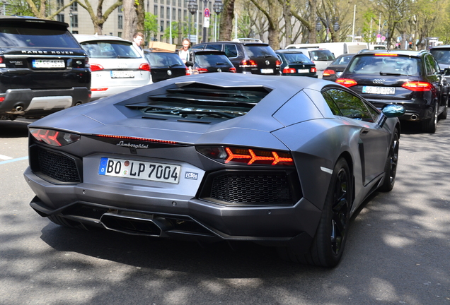 Lamborghini Aventador LP700-4