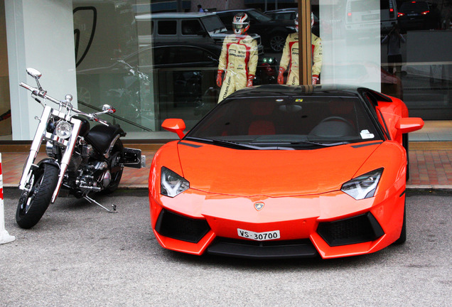 Lamborghini Aventador LP700-4