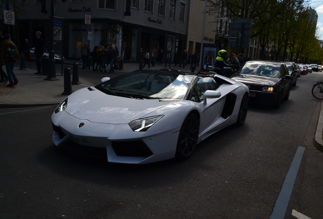 Lamborghini Aventador LP700-4 Roadster