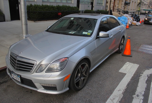 Mercedes-Benz E 63 AMG W212 V8 Biturbo