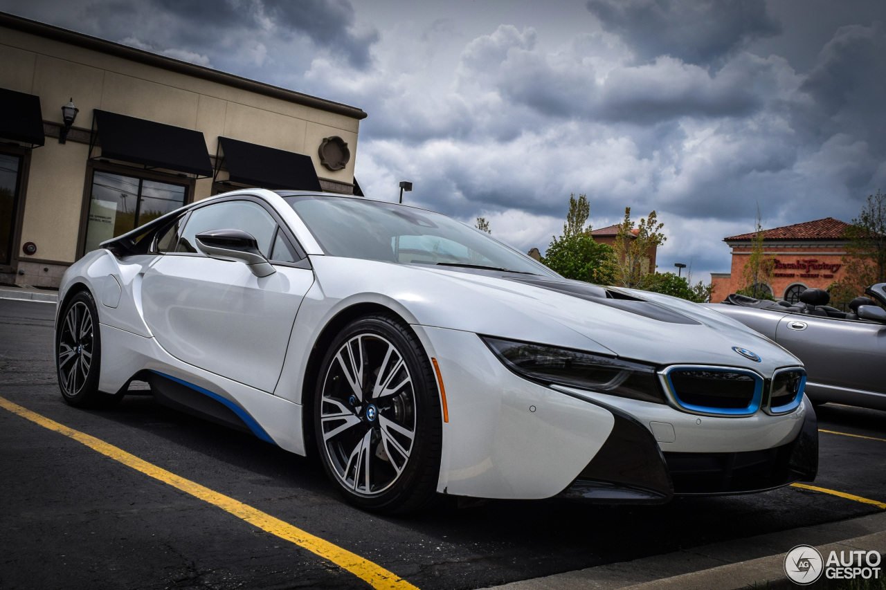 BMW i8