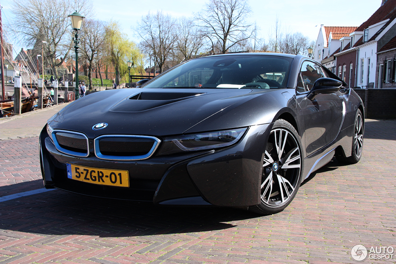 BMW i8