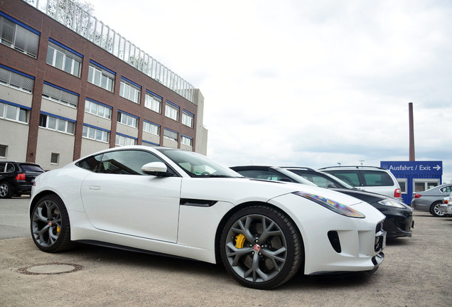 Jaguar F-TYPE R Coupé