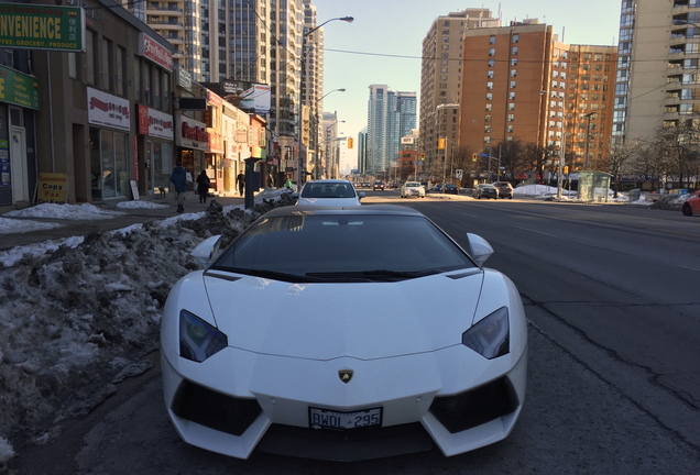 Lamborghini Aventador LP700-4 Roadster