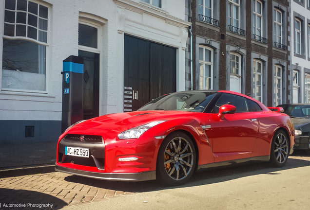 Nissan GT-R 2013