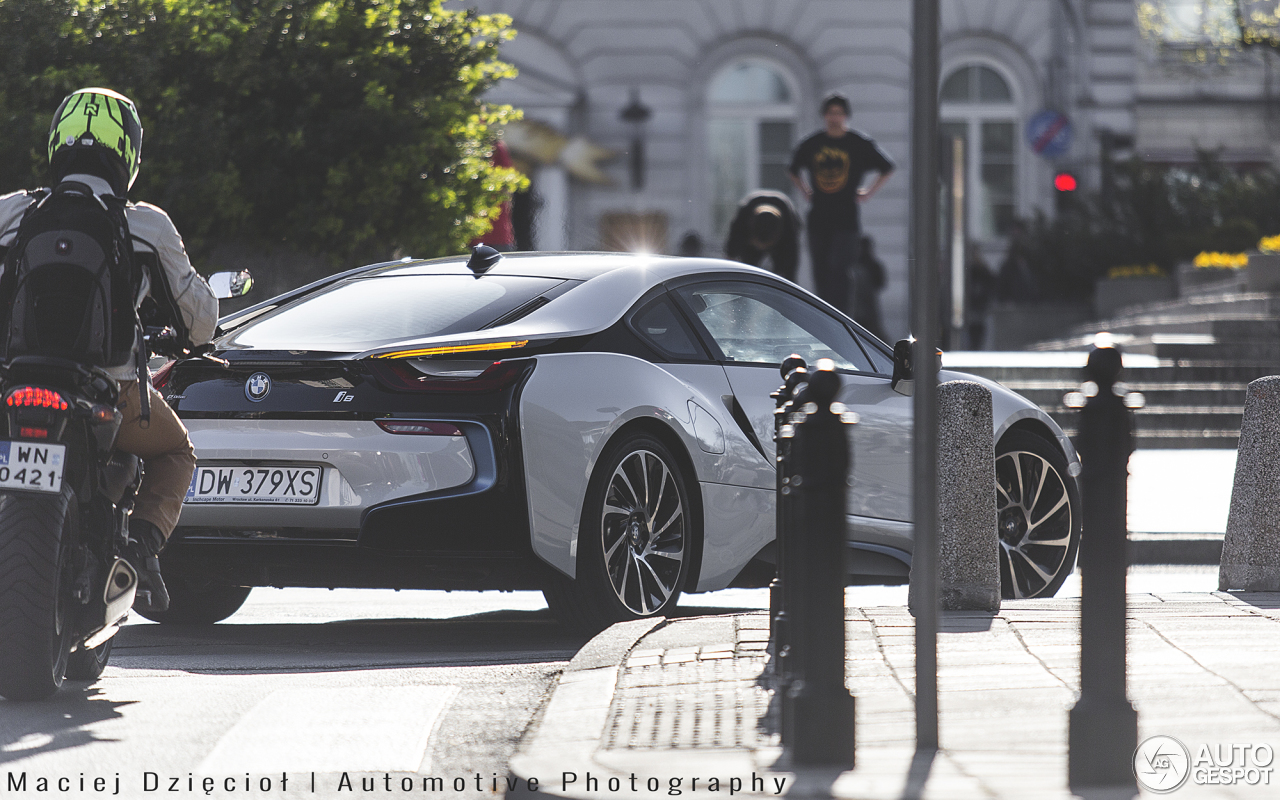 BMW i8