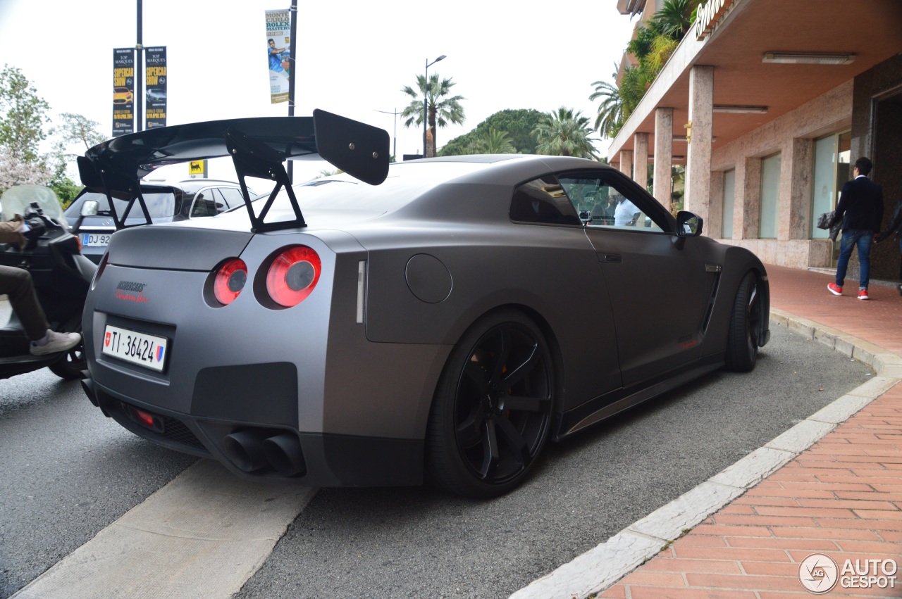 Nissan GT-R J-SPEC PERF