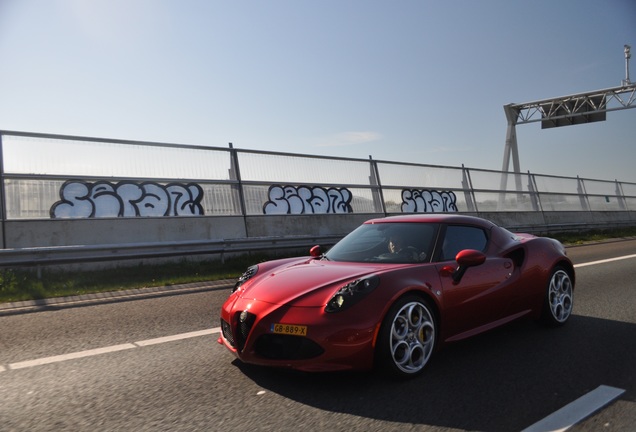 Alfa Romeo 4C Coupé