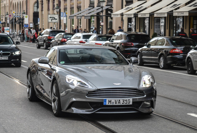 Aston Martin Vanquish 2013