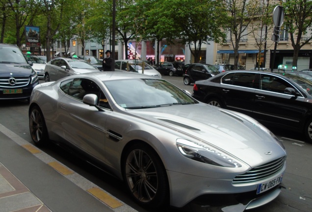 Aston Martin Vanquish 2013