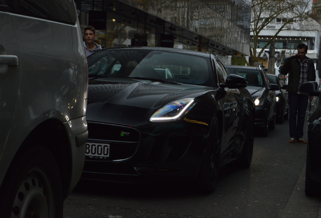 Jaguar F-TYPE R Coupé