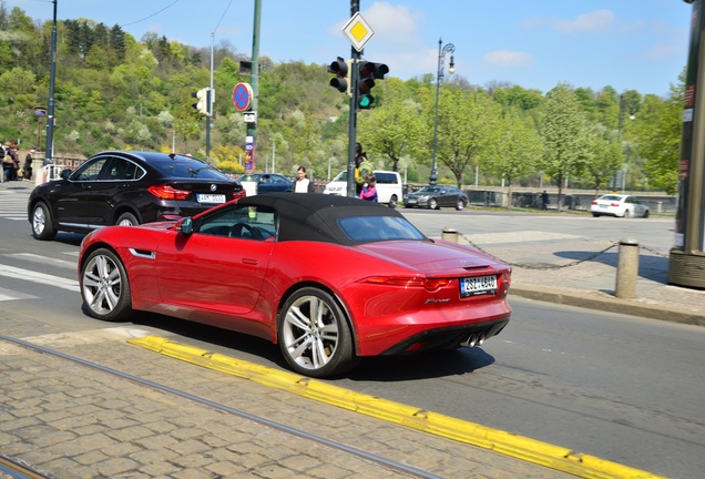 Jaguar F-TYPE S Convertible