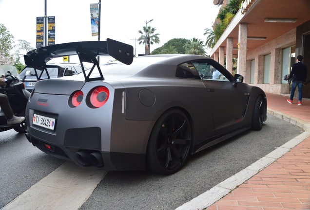 Nissan GT-R J-SPEC PERF