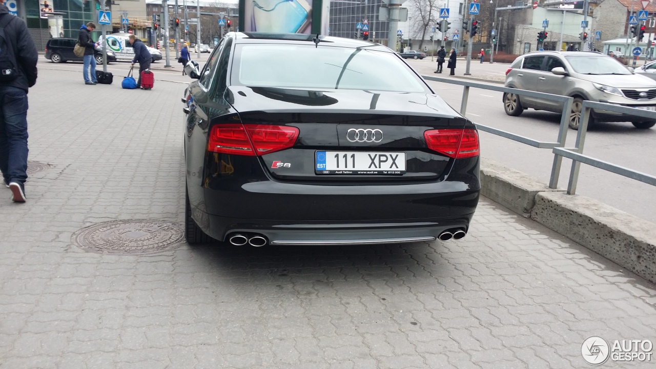 Audi S8 D4