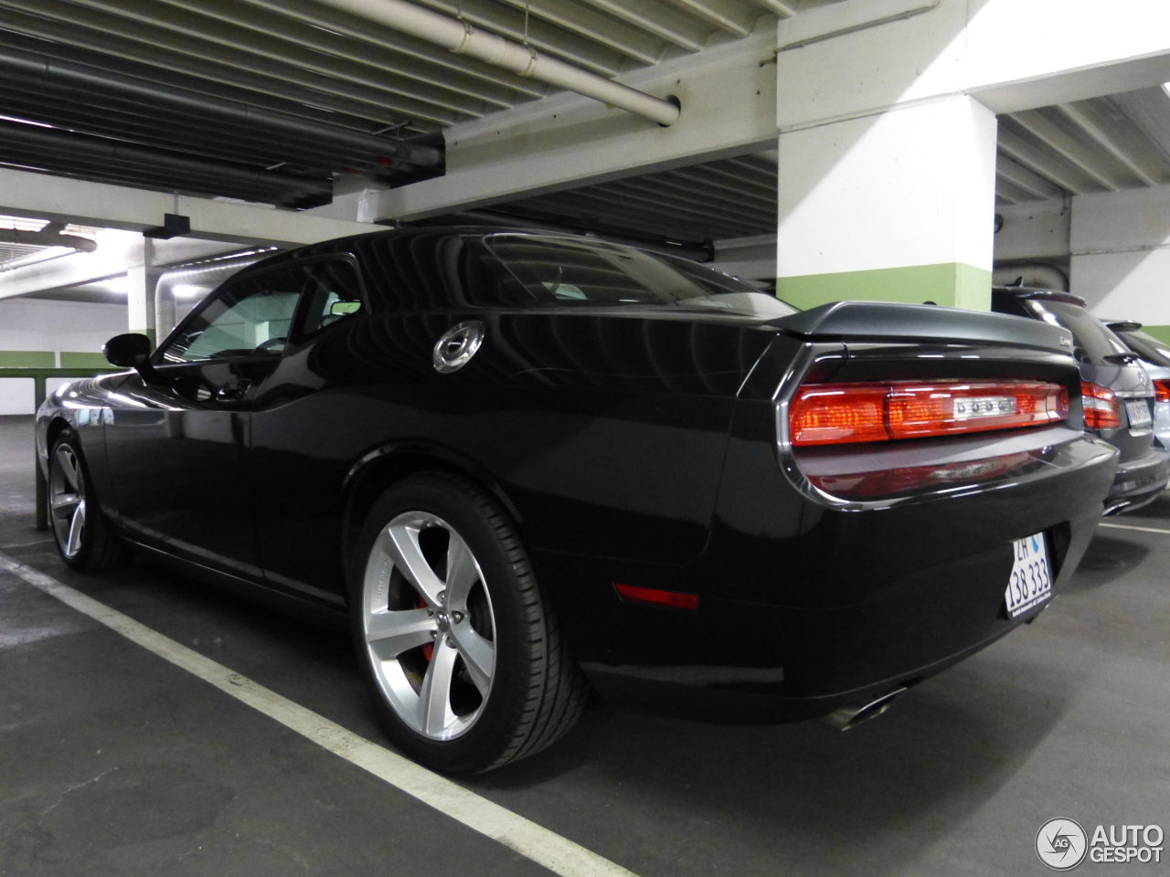 Dodge Challenger SRT-8