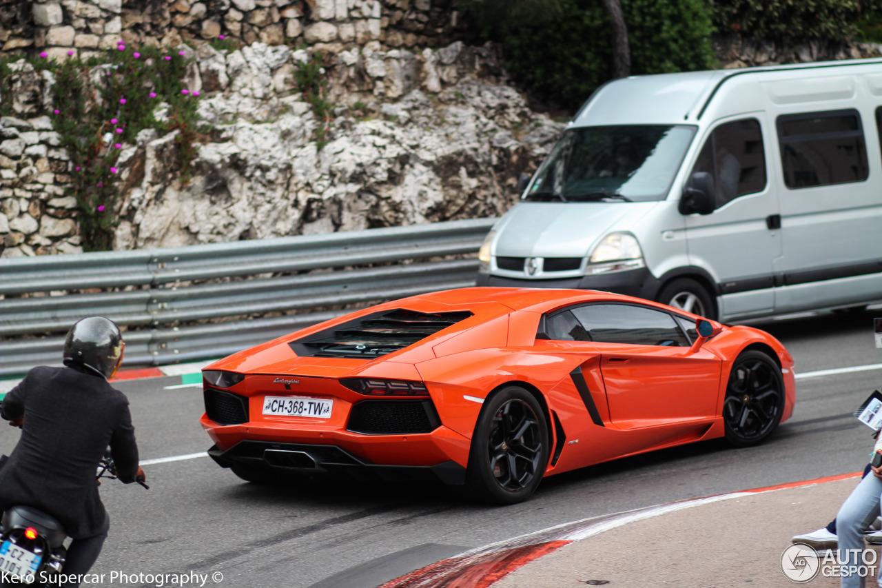 Lamborghini Aventador LP700-4