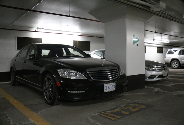 Mercedes-Benz S 63 AMG W221 2011