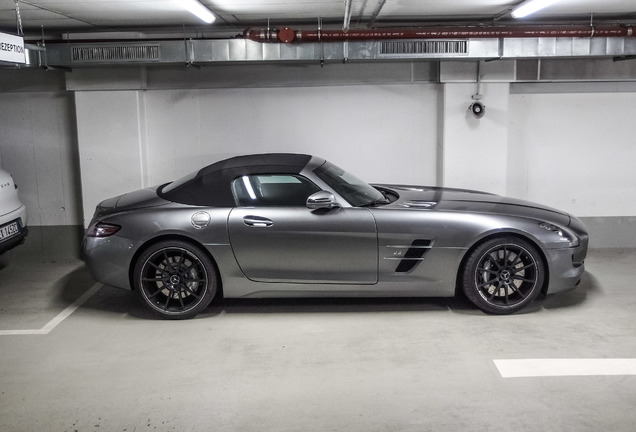 Mercedes-Benz SLS AMG Roadster