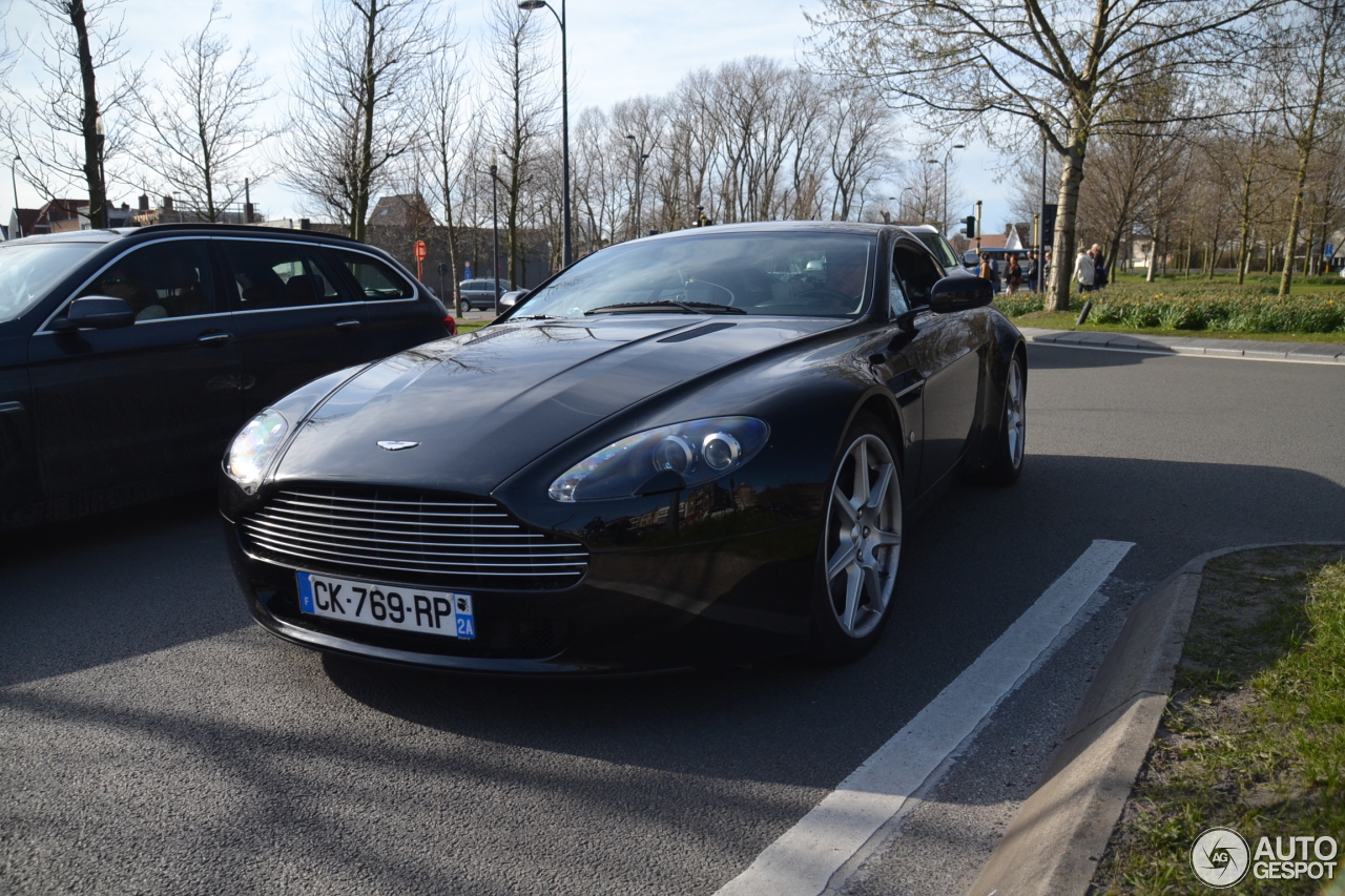 Aston Martin V8 Vantage