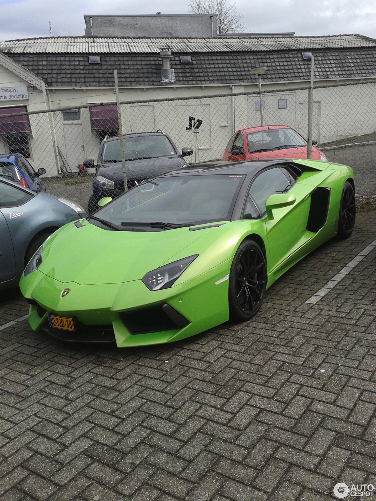 Lamborghini Aventador LP700-4