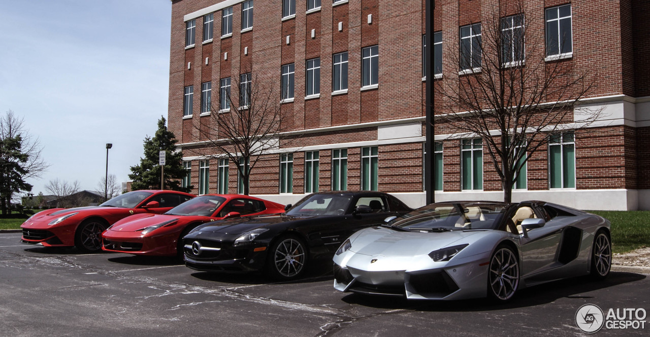 Lamborghini Aventador LP700-4 Roadster