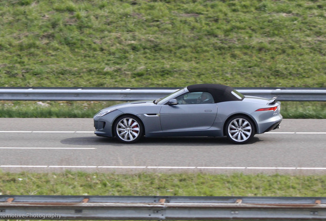 Jaguar F-TYPE S Convertible