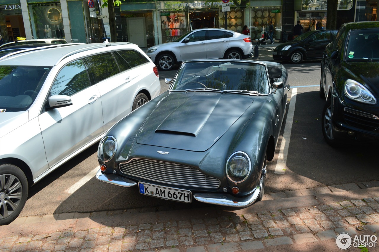 Aston Martin DB6 Volante