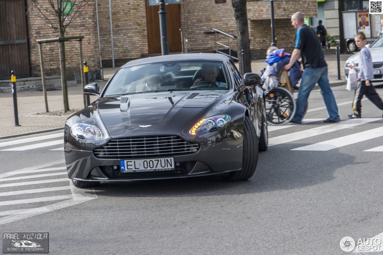 Aston Martin V8 Vantage S Roadster