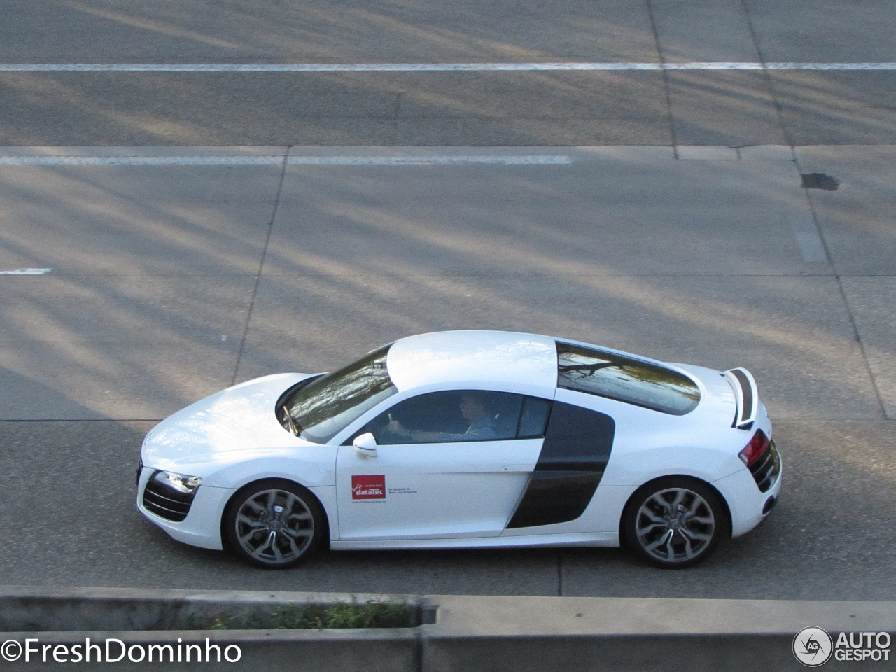 Audi R8 V10