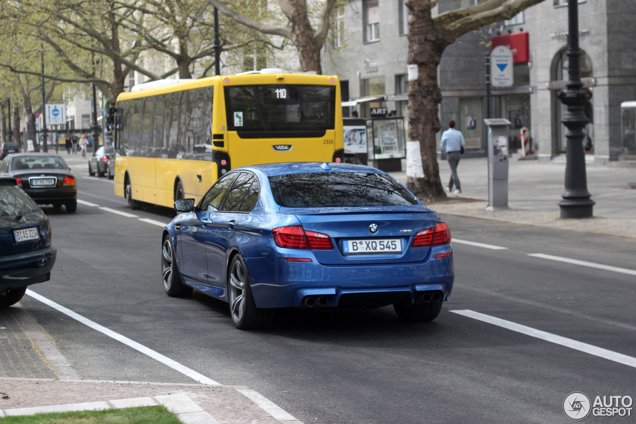 BMW M5 F10 2011