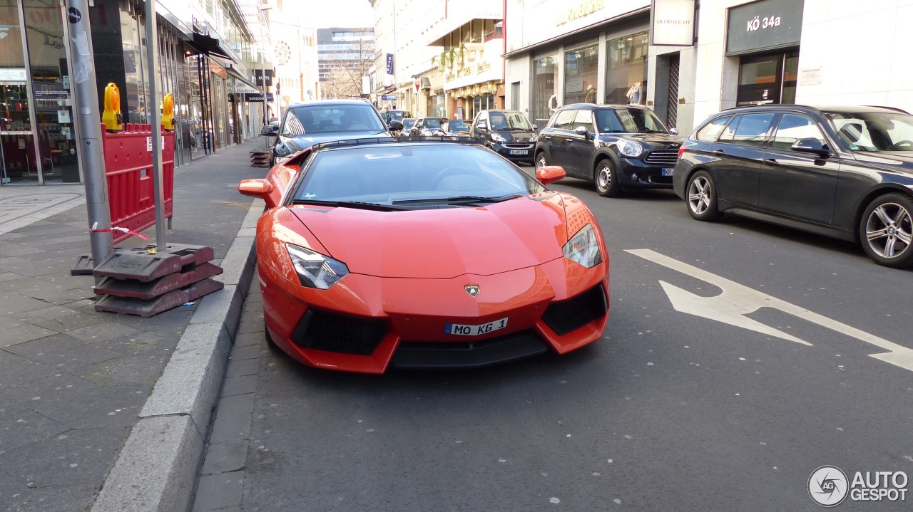 Lamborghini Aventador LP700-4 Roadster