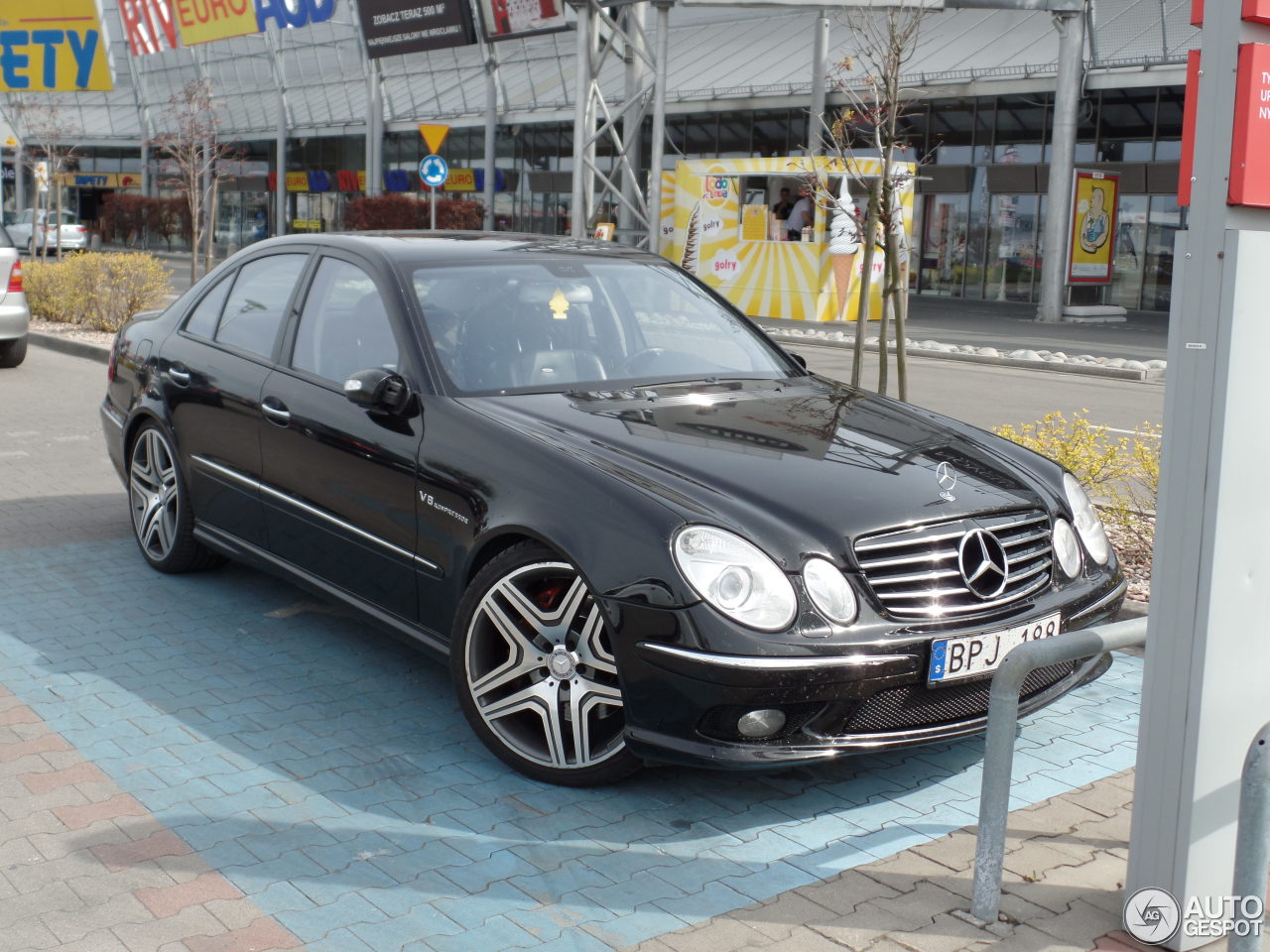 Mercedes-Benz E 55 AMG