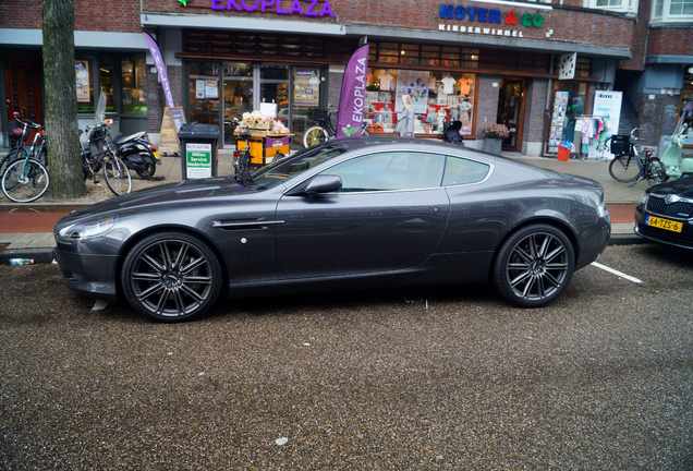 Aston Martin DB9