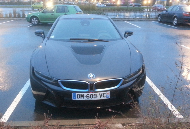 BMW i8