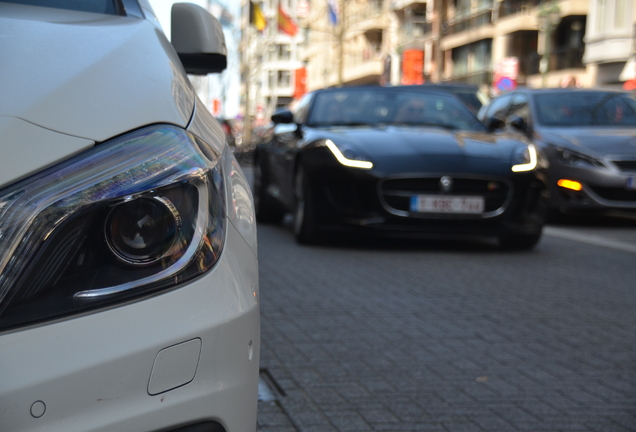 Jaguar F-TYPE S Convertible