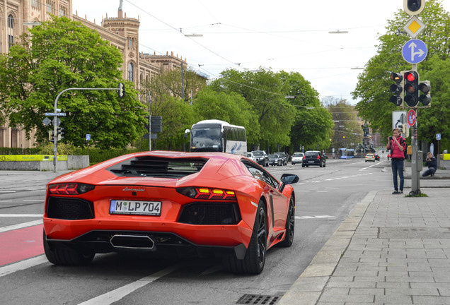 Lamborghini Aventador LP700-4