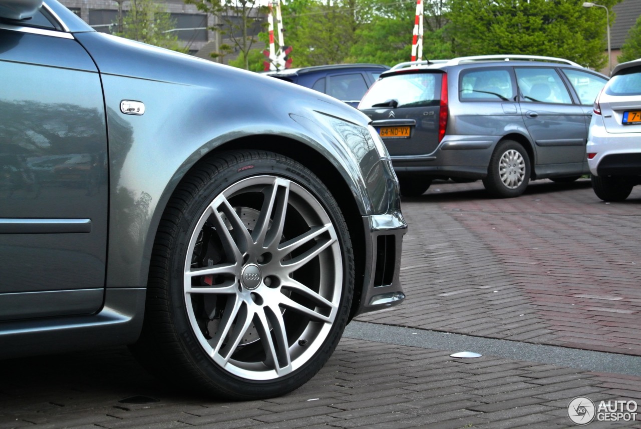 Audi RS4 Avant B7