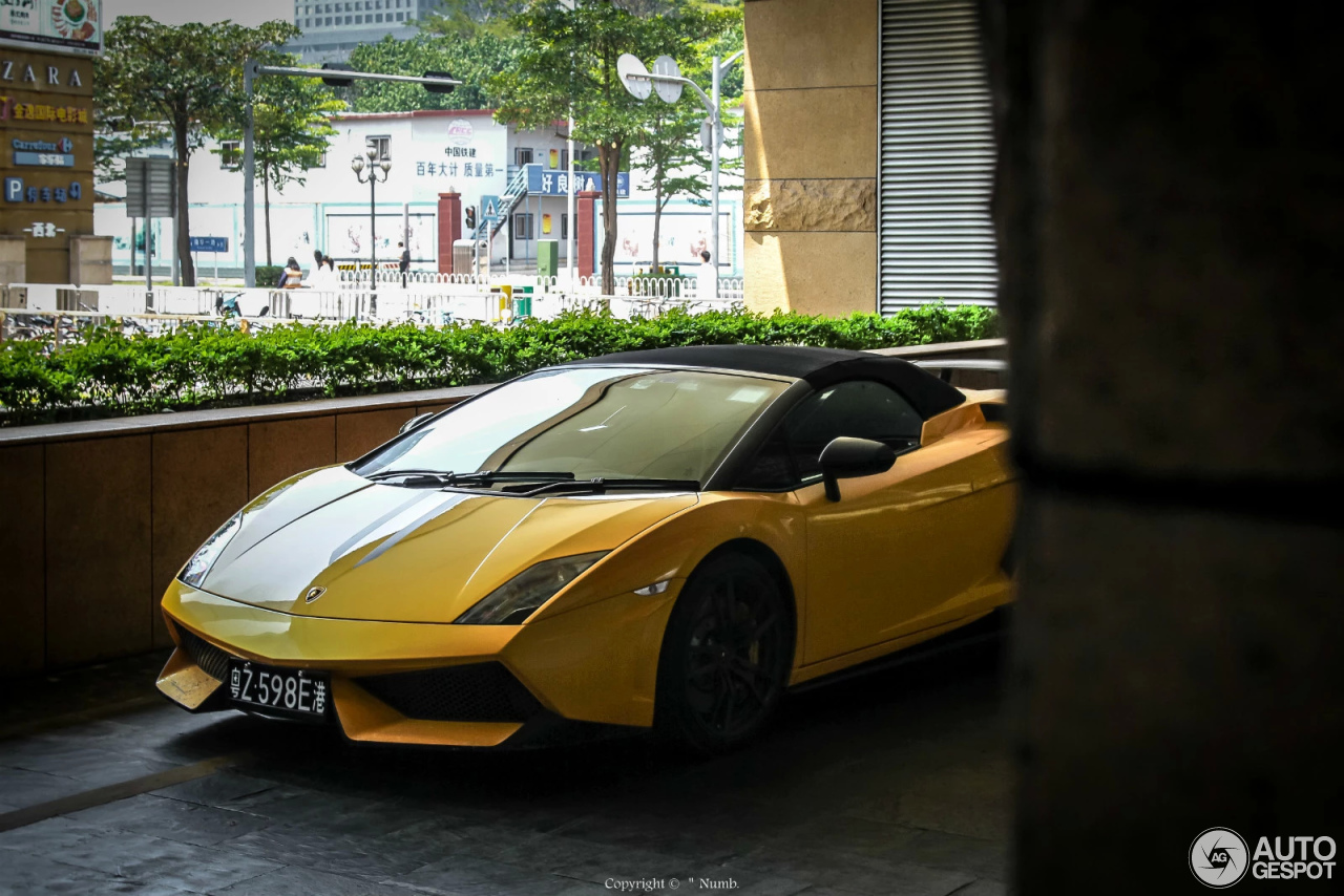 Lamborghini Gallardo LP570-4 Spyder Performante