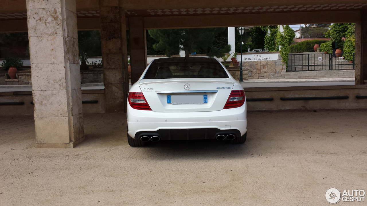 Mercedes-Benz C 63 AMG Coupé