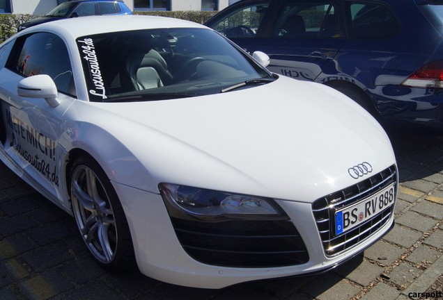 Audi R8 V10