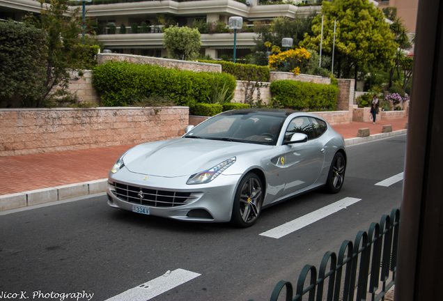 Ferrari FF