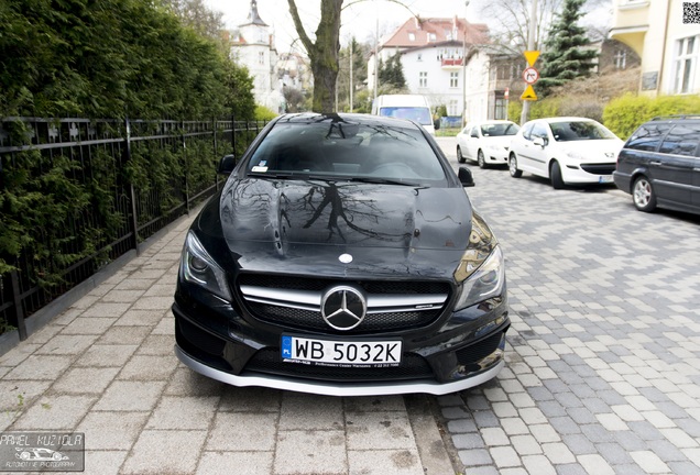 Mercedes-Benz CLA 45 AMG C117