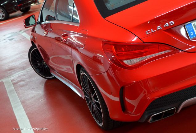 Mercedes-Benz CLA 45 AMG C117