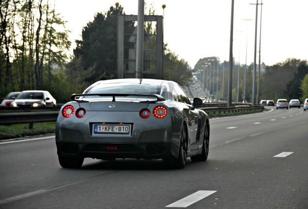 Nissan GT-R